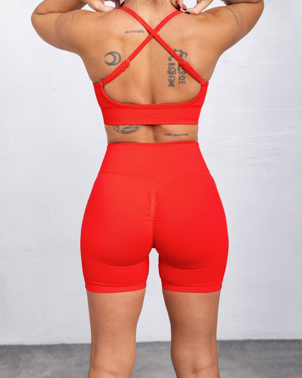 Short Sculpt Scrunch - Cherry - Joy Studio - Sportswear