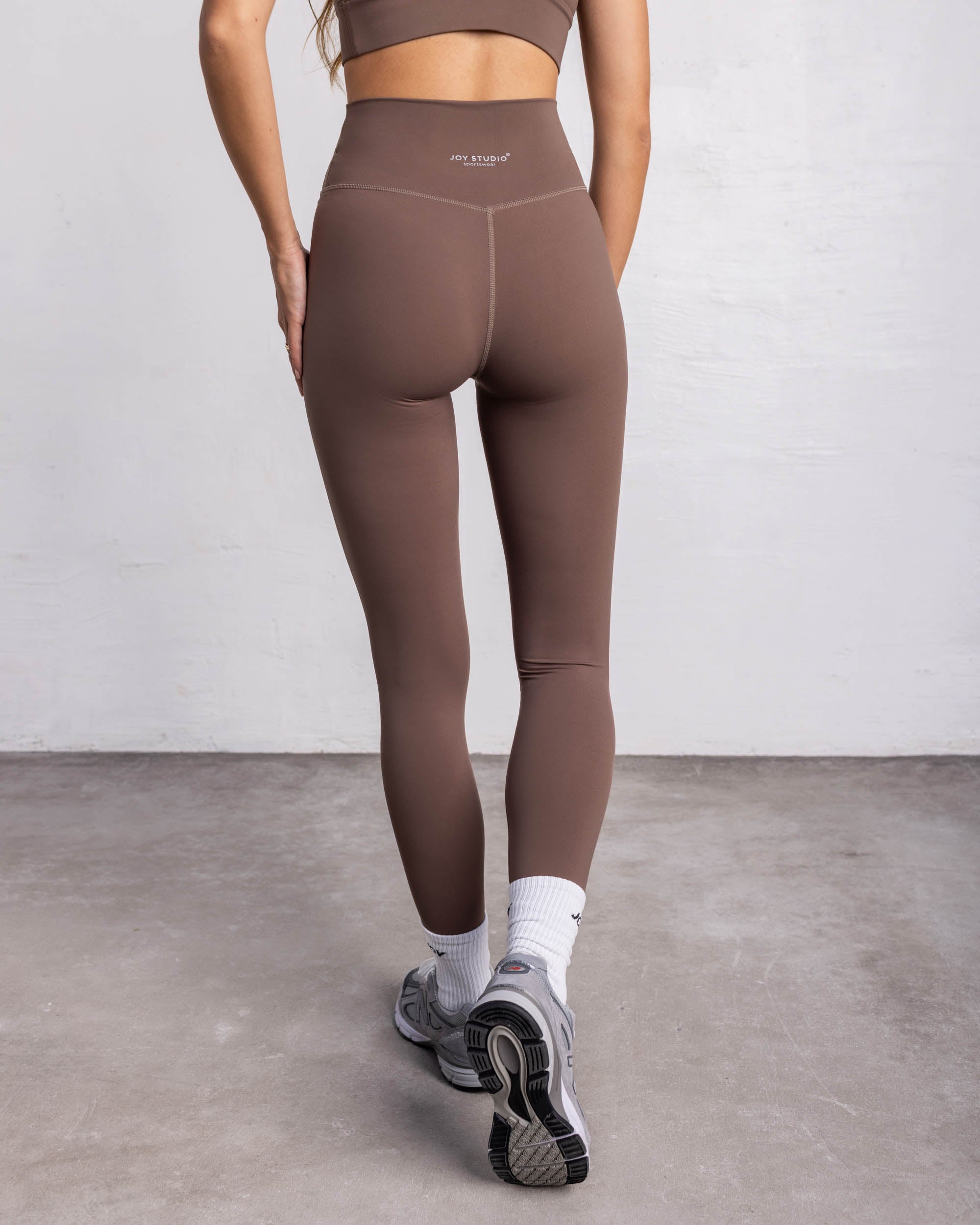 Ensemble V Essential Sporty - Latte - Joy Studio - Premium Sportswear